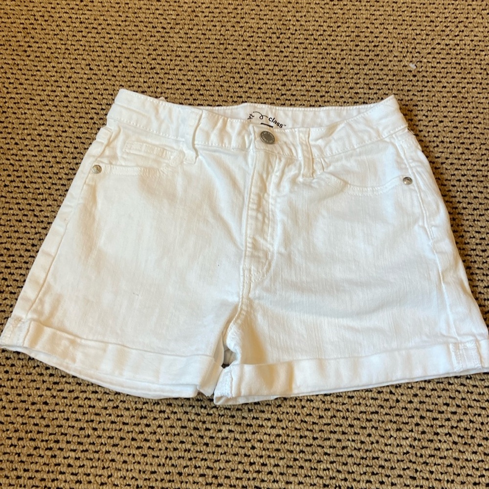 White jean shorts (girls)